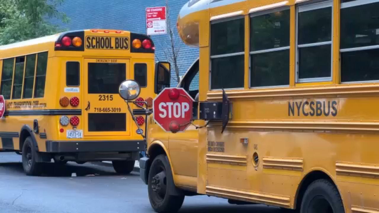 School officials 'scrambling' to assist migrant students - Vimarsana News